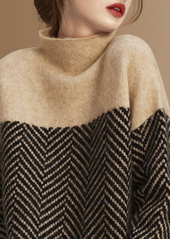 David™ Knitted sweater with khaki coloured turtleneck and patchwork in khaki